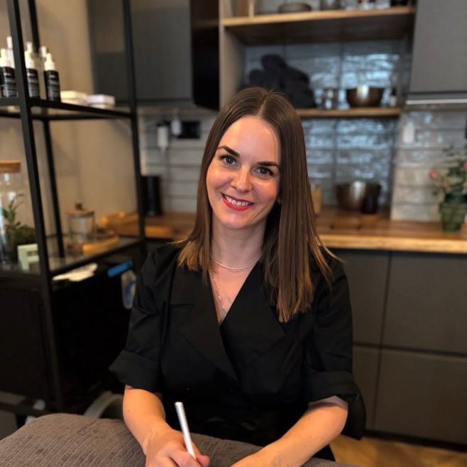 Musím s vámi sdílet mojí první zkušenost s jehličkováním v životě. 🙂 🌿 Jemná pleť, chvíle klidu a péče, kterou si...